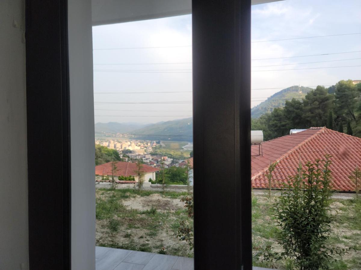 G&K Garden Hotel Berat Exterior photo